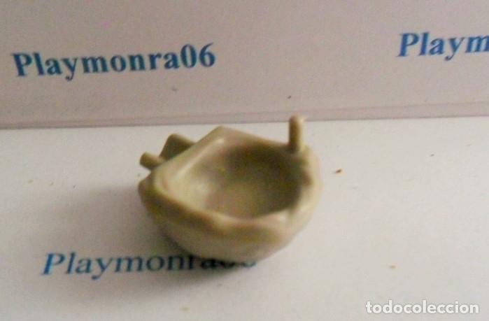 Playmobil: PLAYMOBIL P001-1 * ANIMALES PAJAROS NIDO ABREVADERO PARA PARET