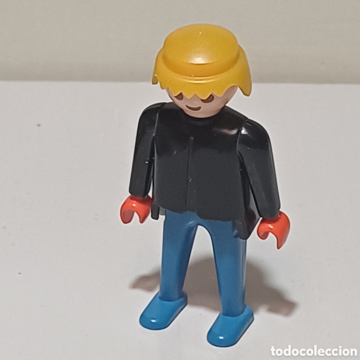 Playmobil: Figura Playmobil motero piloto primera epoca manos rojas city ciudad