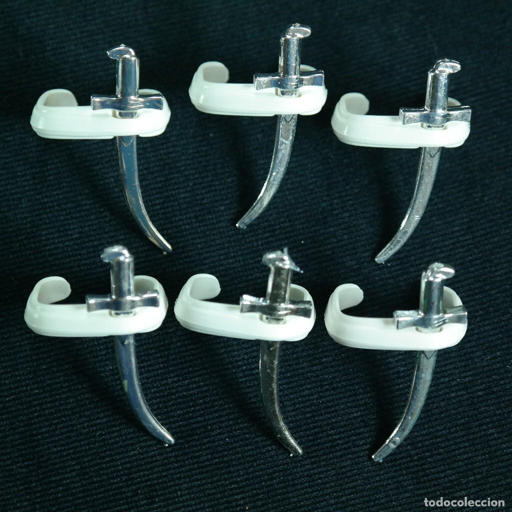 Playmobil: Playmobil cinturones blancos con espigas cromadas excelente estado beduinos☼