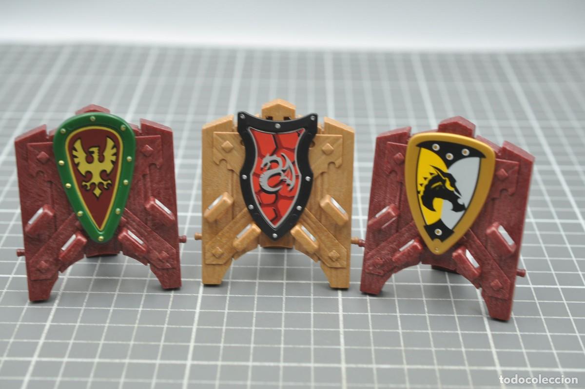 Playmobil: WSK112 Playmobil, 3 armeros con escudos