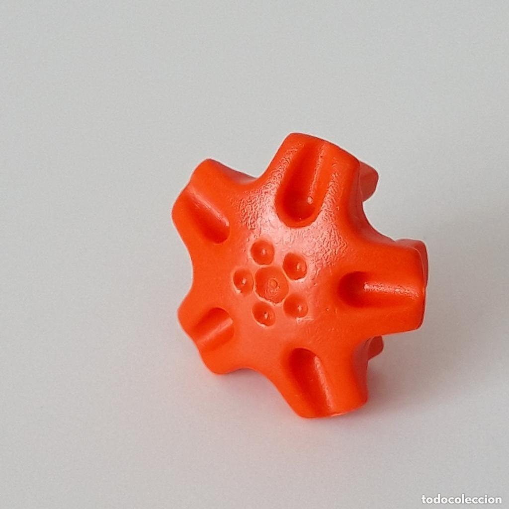 Playmobil: PLAYMOBIL TAPACUBOS NARANJA ESTRELLA 5 PUNTAS RUEDA EMBELLECEDOR LLANTA COCHE AGENTE SECRETO