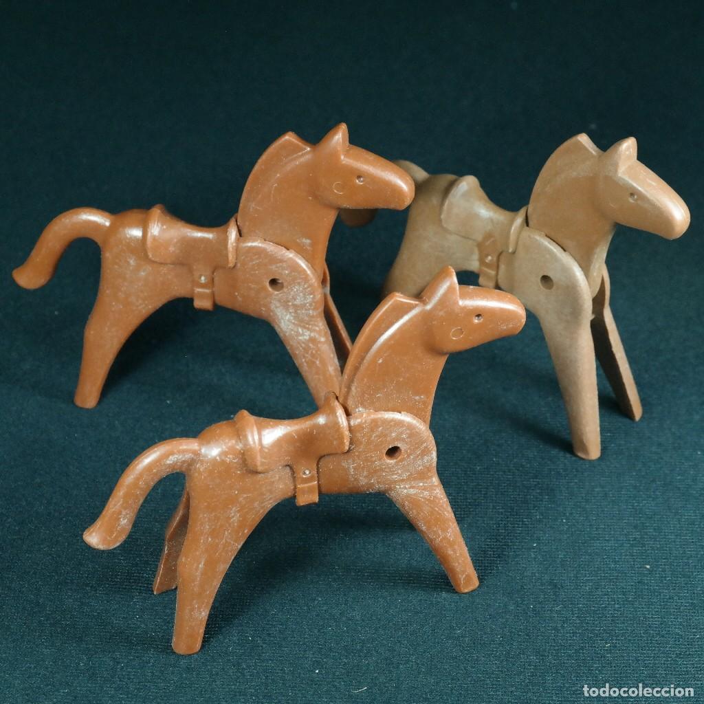 Playmobil: Playmobil 3 caballos rojizos ☼