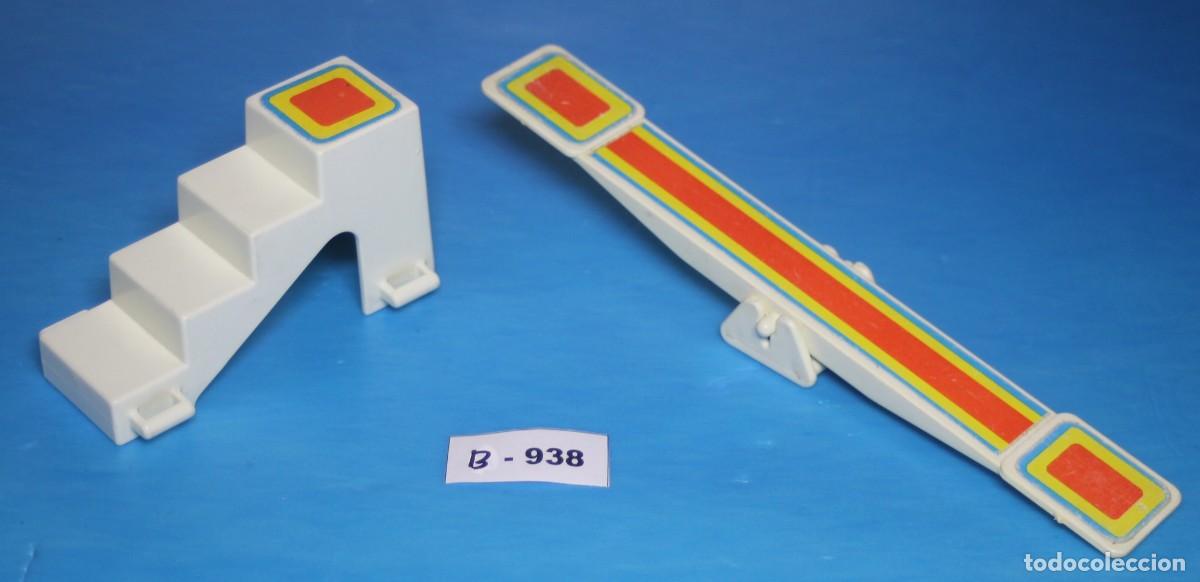 Playmobil: PLAYMOBIL CIRCO ESCALERAS Y BALANC&Iacute;N ACR&Oacute;BATAS 3512 (B-938)