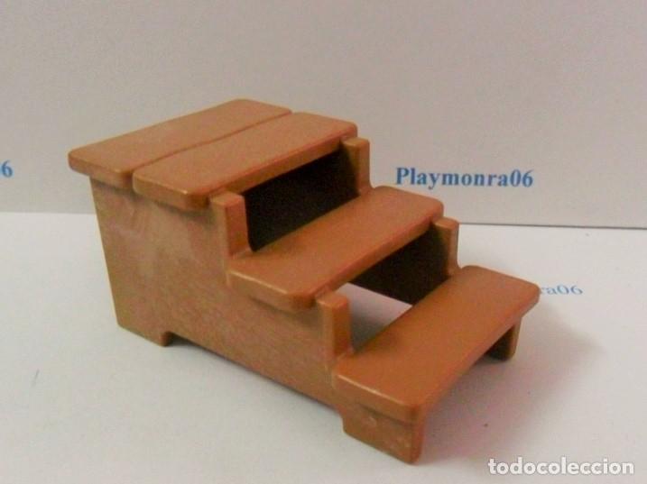 Playmobil: PLAYMOBIL P101 * MUEBLE ESCALERA RUSTICA MADERA TRES PELDA&Ntilde;OS MEDIEVAL OESTE