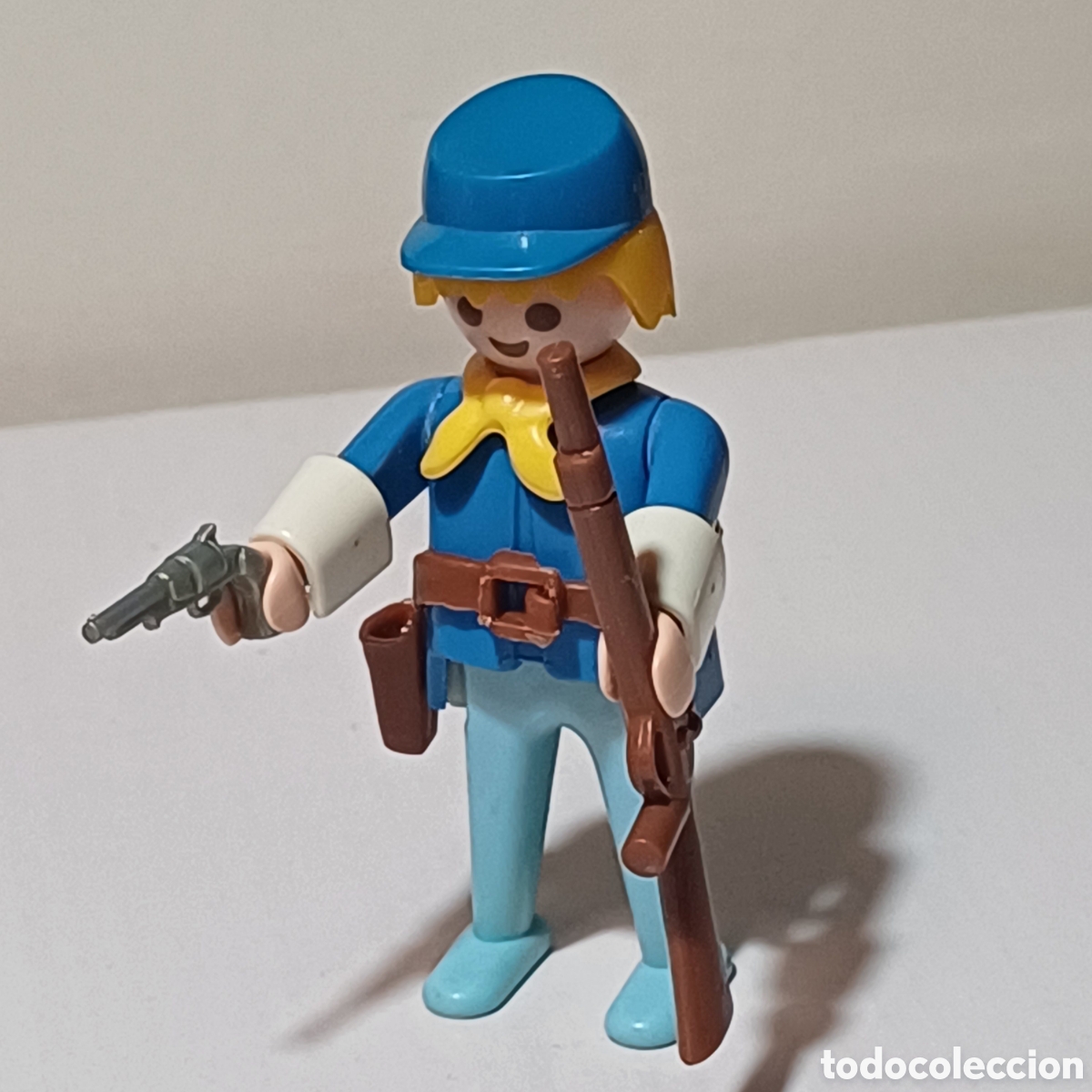 Playmobil: Figura Playmobil soldado nordista sudista primera epoca con pistola escopeta cuello amarillo grueso
