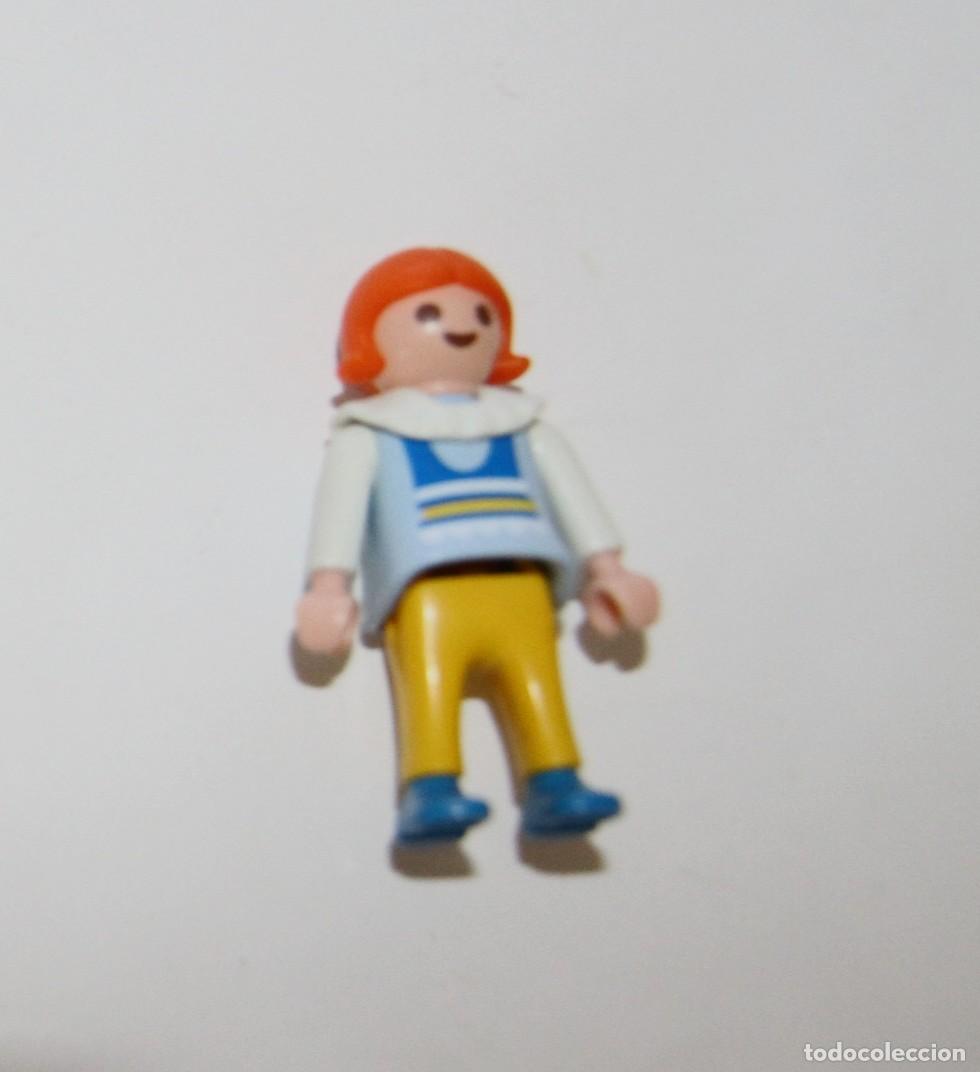 Playmobil: PLAYMOBIL MEDIEVAL FIGURA NI&Ntilde;A CASA CITY
