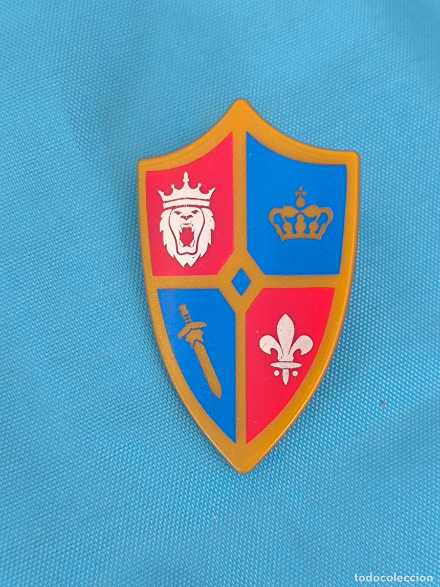 Playmobil: Playmobil escudo grande caballero medieval dorado azul rojo torneo castillo flor lis le&oacute;n vikingos