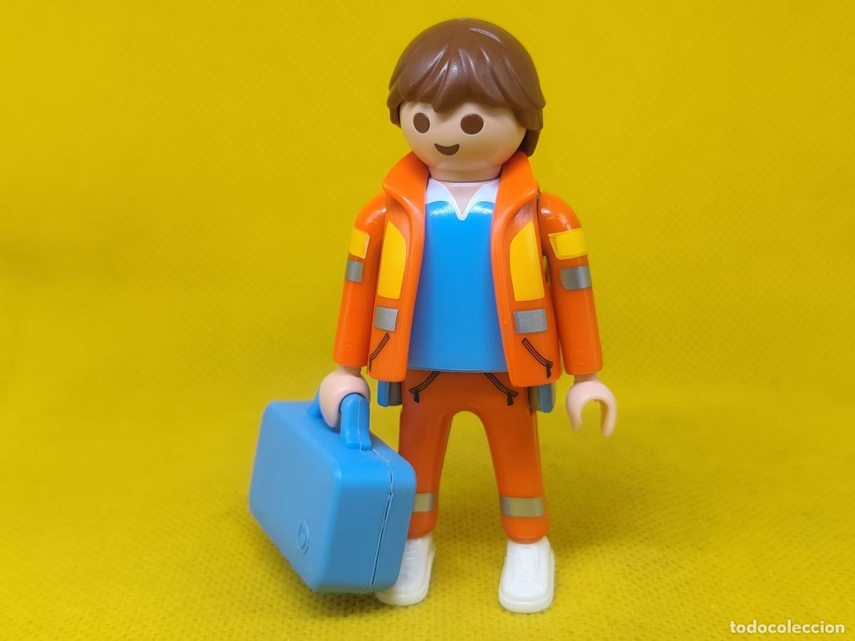 Playmobil: Playmobil M&eacute;dico de emergencias con botiqu&iacute;n