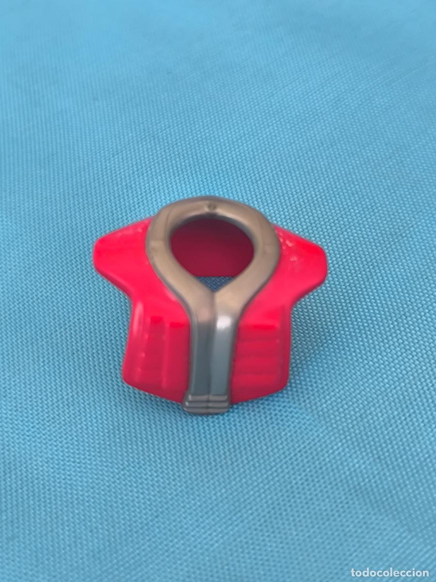 Playmobil: Playmobil cuello gorguera rojo plata astronauta espacio caballero medieval vikingos romanos