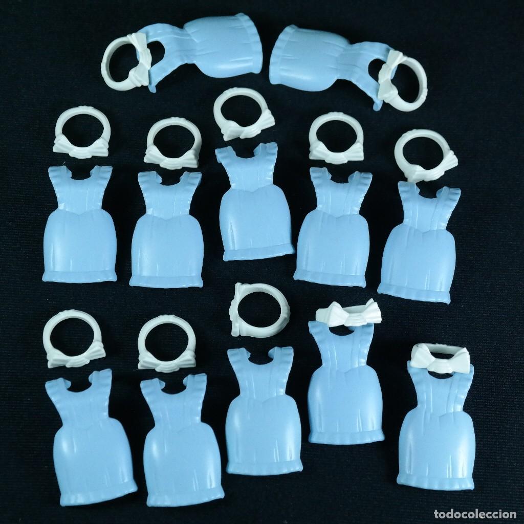 Playmobil: Playmobil delantales celestes con cofiass ☼