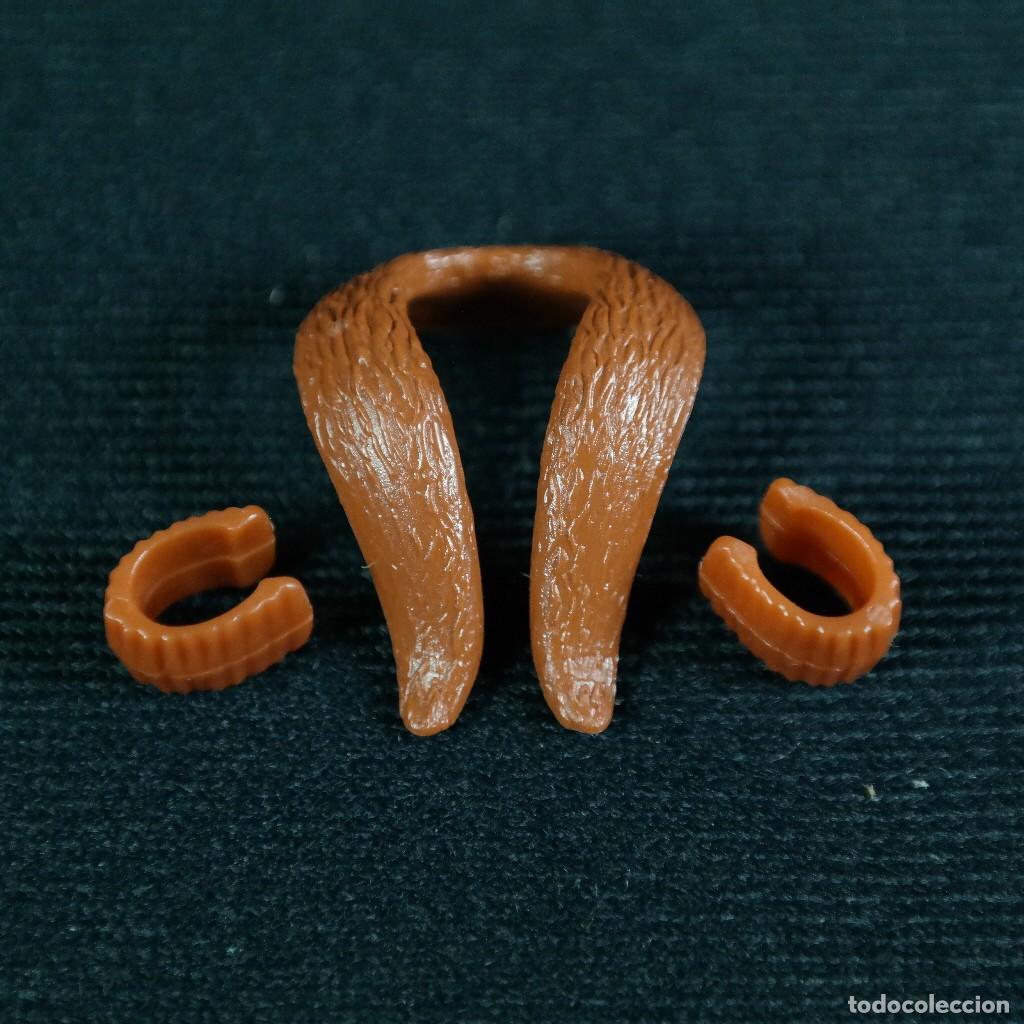Playmobil: Playmobil cuello y pu&ntilde;os de piel ☼