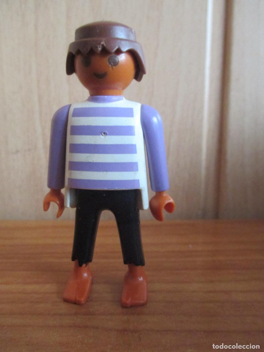 Playmobil: PLAYMOBIL : 1 FIGURA PIRATA O NAUFRAGO