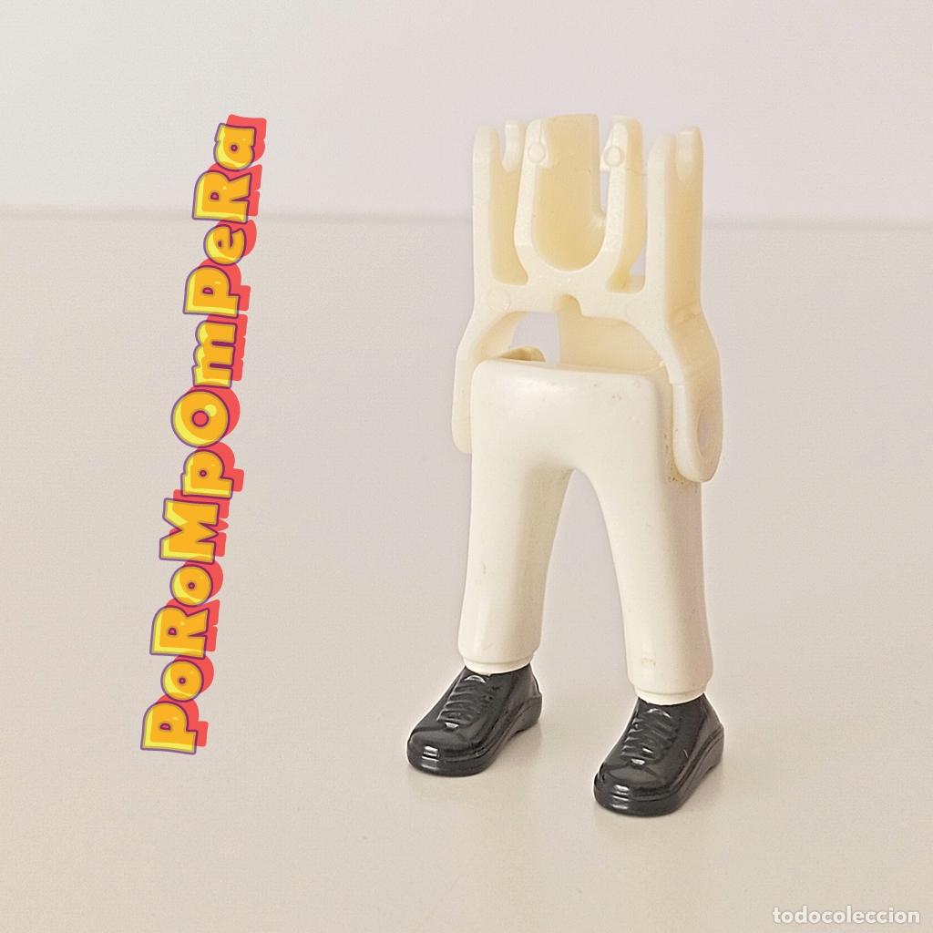 Playmobil: PLAYMOBIL pierna pantal&oacute;n blanco zapatilla deportiva negra + esqueleto CUSTOM/COMPLETAR U4