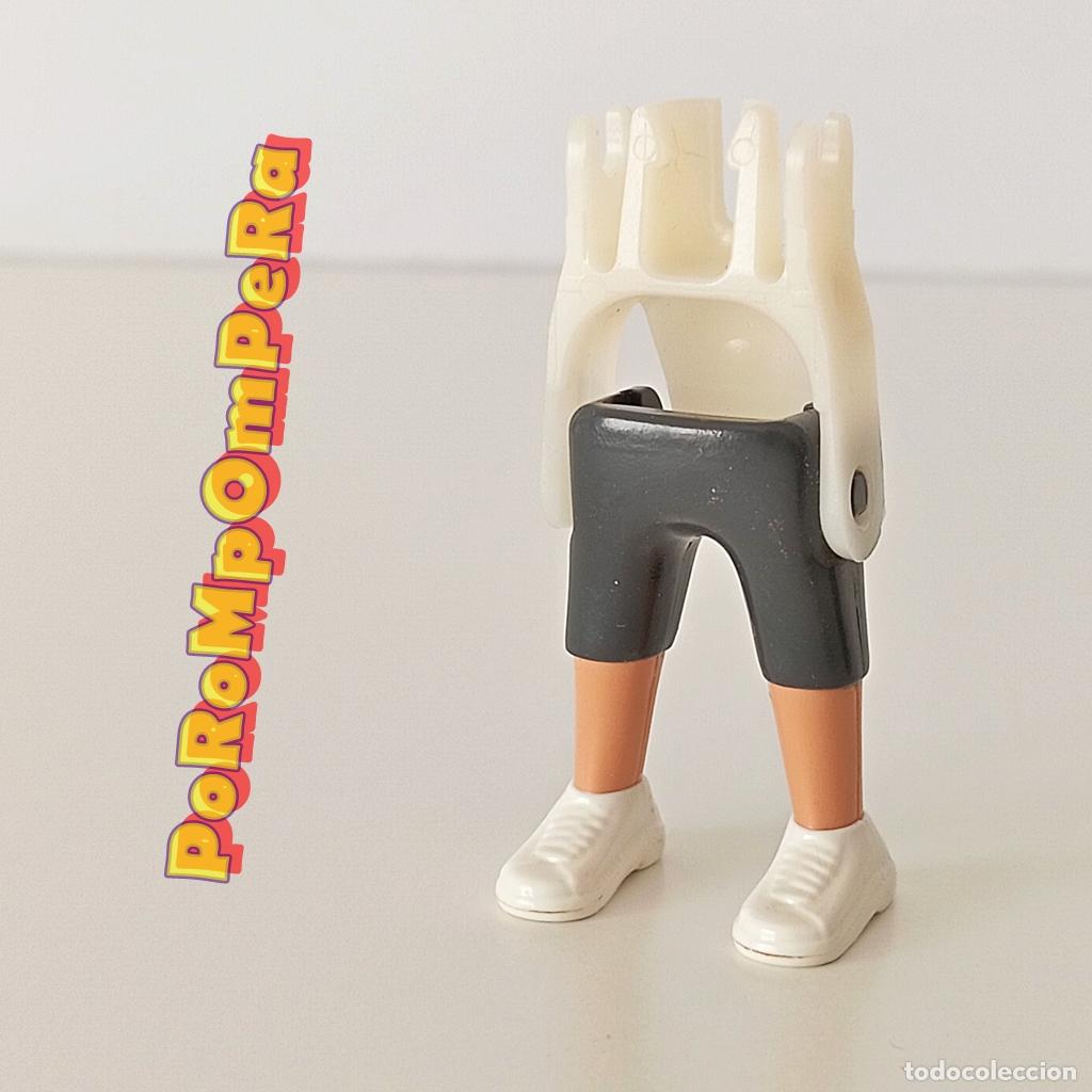Playmobil: PLAYMOBIL pierna pantal&oacute;n corto zapatilla deportiva blanca + esqueleto CUSTOM/COMPLETAR U4