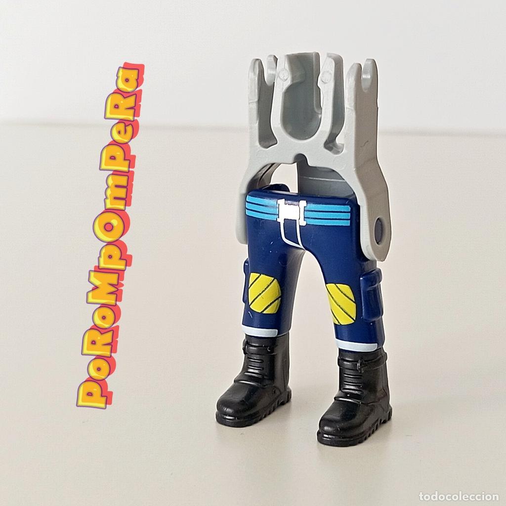 Playmobil: PLAYMOBIL pierna pantal&oacute;n azul bota monta&ntilde;a negra + esqueleto CUSTOM/COMPLETAR U4