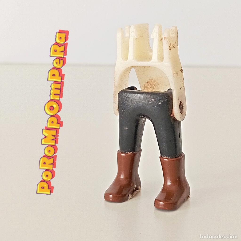 Playmobil: PLAYMOBIL pierna pantal&oacute;n negro bota alta marr&oacute;n + esqueleto CUSTOM/COMPLETAR U4