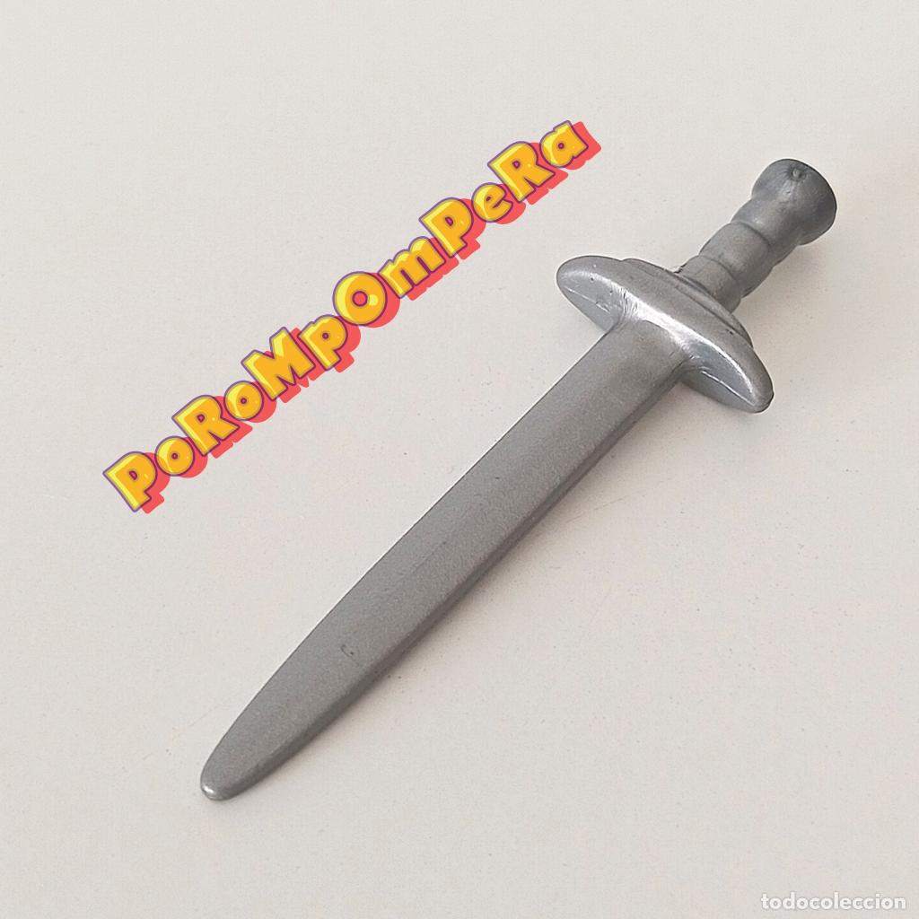 Playmobil: PLAYMOBIL espada plateada empu&ntilde;adura recta caballero medieval pr&iacute;ncipe rey U4