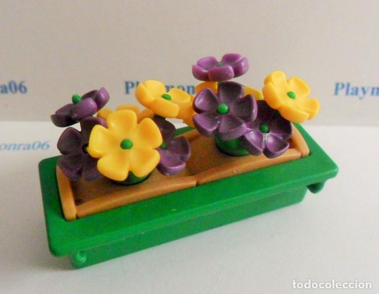 Playmobil: PLAYMOBIL P113-1 VEGETACION MACETA RECTANGULAR GRIS CON FLORES AMARILLO VIOLETA