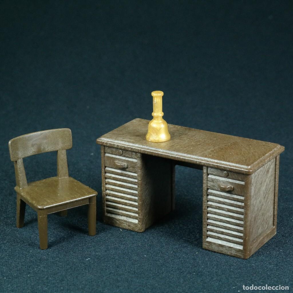 Playmobil: Playmobil mesa con silla y campana juez ☼