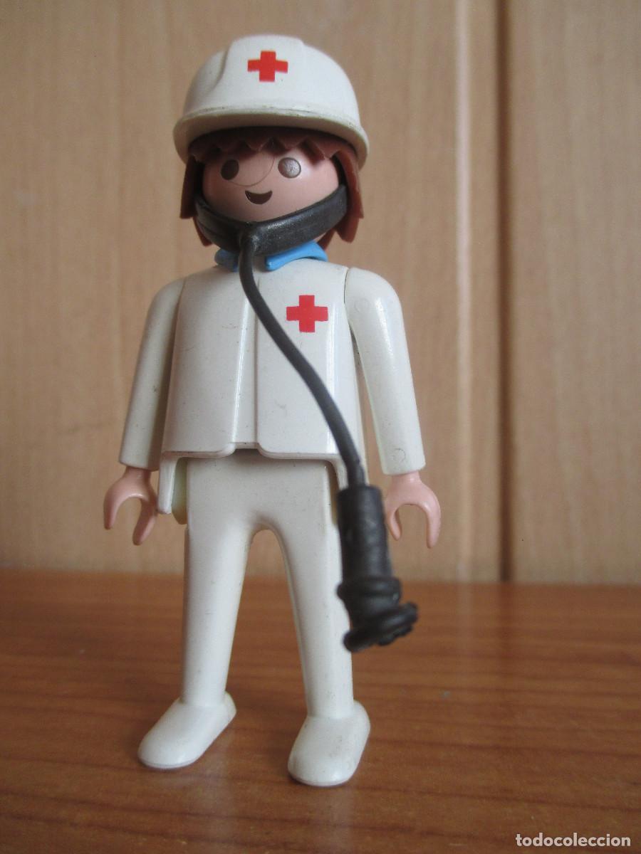 Playmobil: PLAYMOBIL : 1 FIGURA SANITARIO ANTIGUA