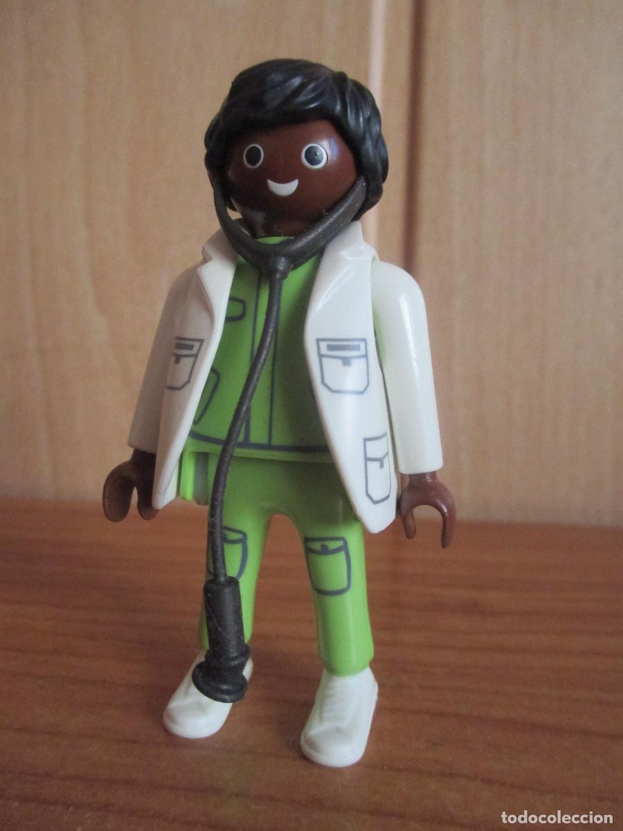 Playmobil: PLAYMOBIL : 1 FIGURA DOCTOR NEGRO
