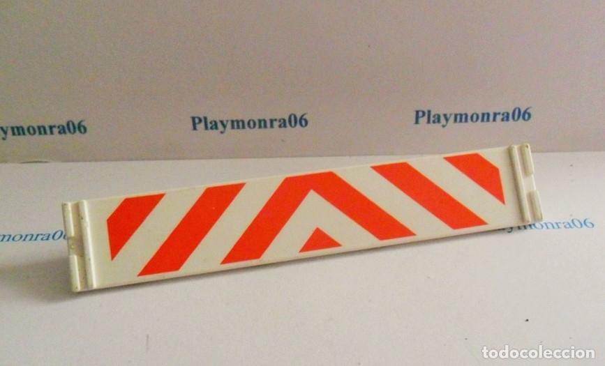 Playmobil: PLAYMOBIL P128 VALLA TRAFICO CON BANDAS REFLECTANTES ROJAS Y BLANCAS