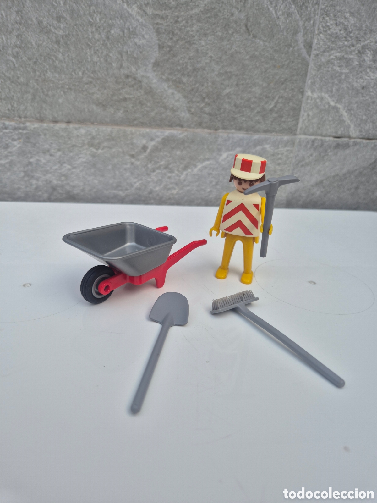 Playmobil: Playmobil obrero con carretilla