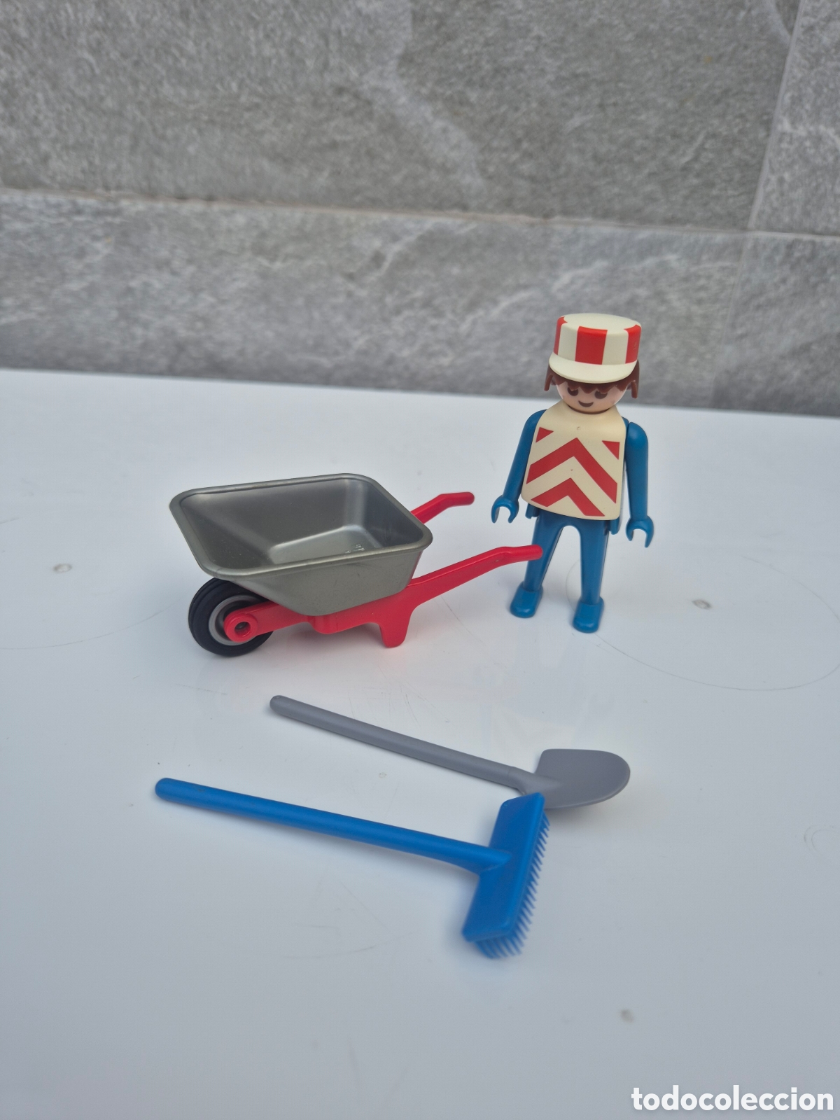 Playmobil: Playmobil obrero con carretilla