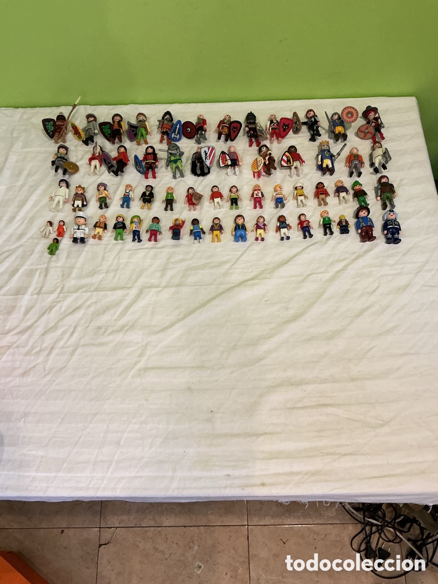 Playmobil: LOTE DE 60 FIGURAS PLAYMOBIL VARIADAS &ndash; REF. E-1
