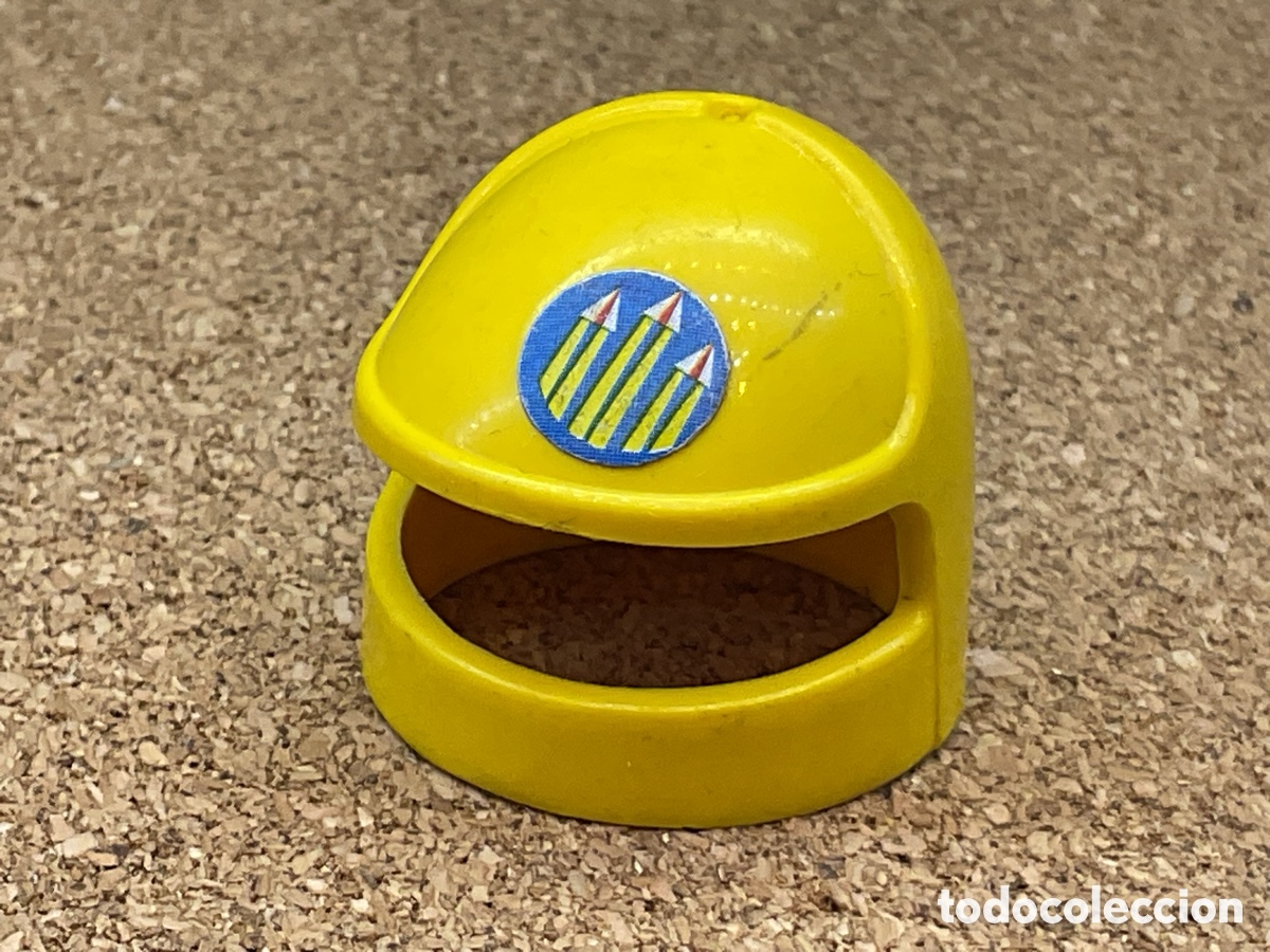 Playmobil: ACCESORIO PLAYMOBIL. ANTIGUO CASCO ASTRONAUTA COLOR AMARILLO. REF ESPACIO.