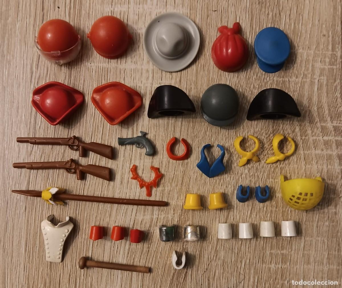 Playmobil: A3 LOTE ACCESORIOS SOMBREROS PIRATA INDIO ARMAS ETC PLAYMOBIL EPOCA FAMOBIL VINTAGE