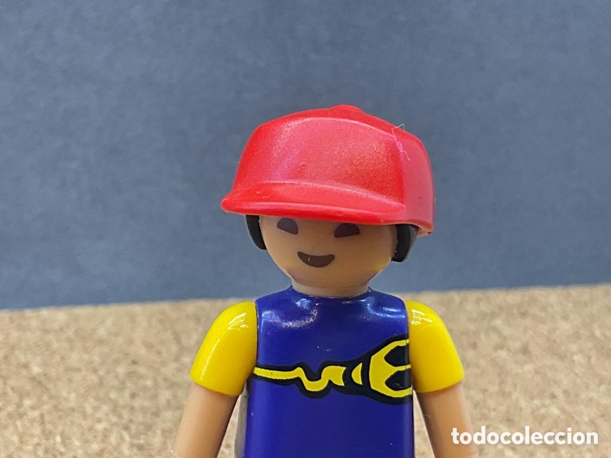 Playmobil: ACCESORIO PLAYMOBIL. GORRA ROJA NI&Ntilde;OS.