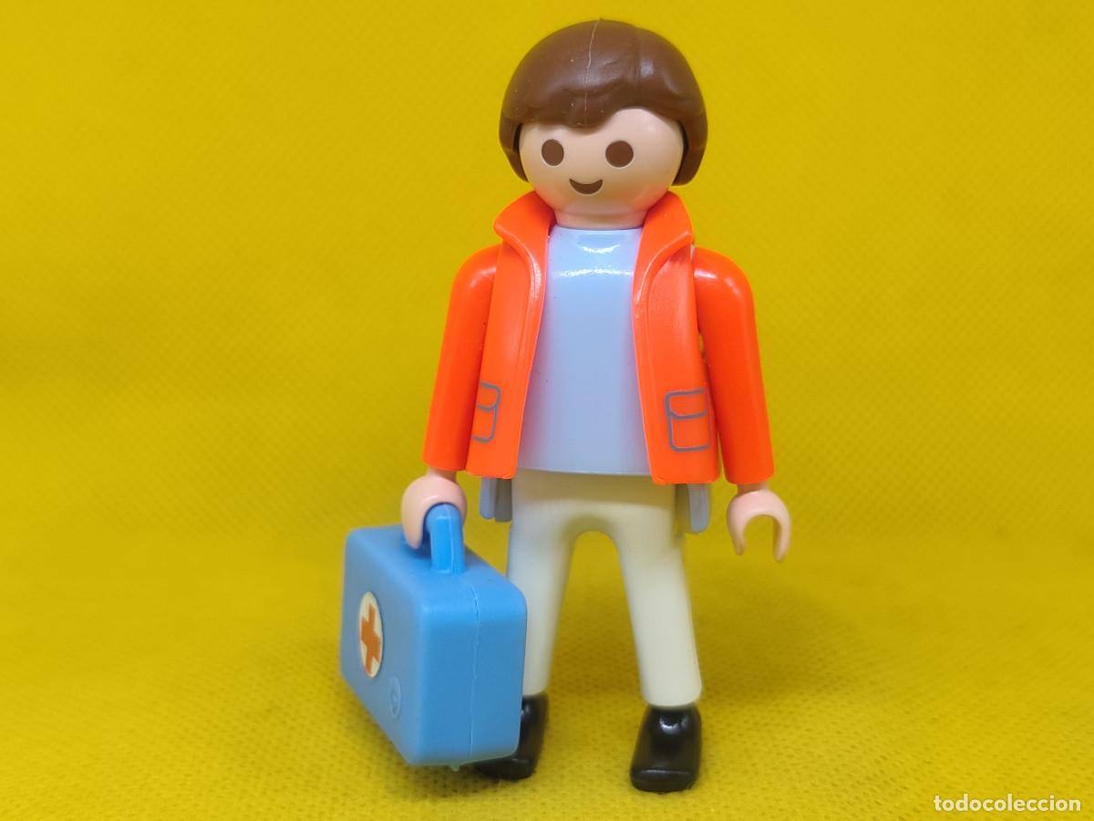 Playmobil: Playmobil M&eacute;dico de emergencias con botiqu&iacute;n, celador