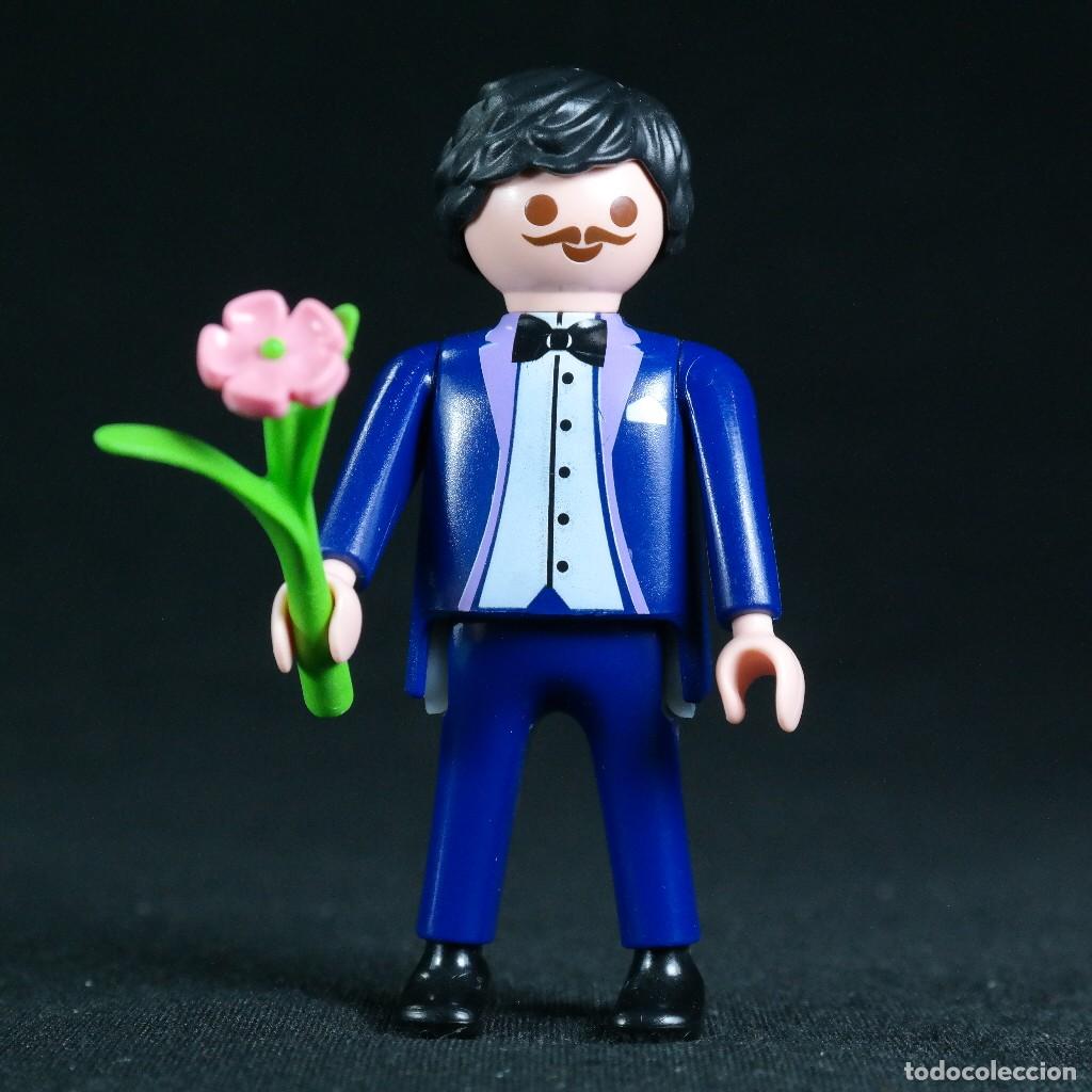 Playmobil: Playmobil caballero con flor☼