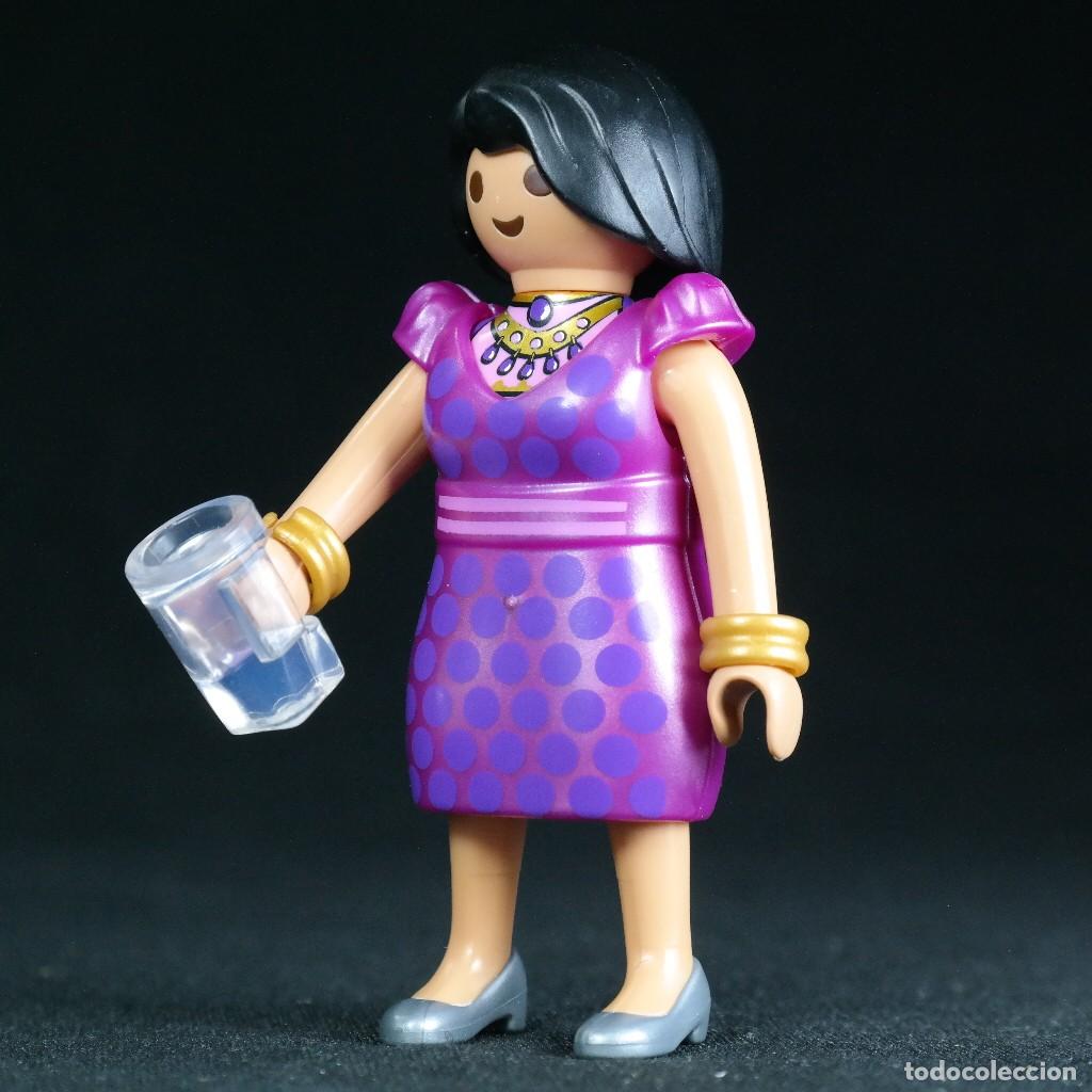 Playmobil: Playmobil mujer con vestido ☼
