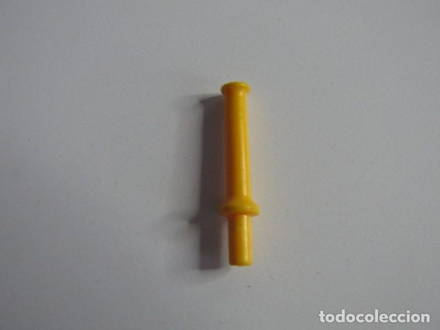 Playmobil: DIFICIL PALITO AMARILLO DE AMARRE PARA ZODIACS, EMBARCACIONES, BARCOS, LANCHAS VARIADAS PLAYMOBIL