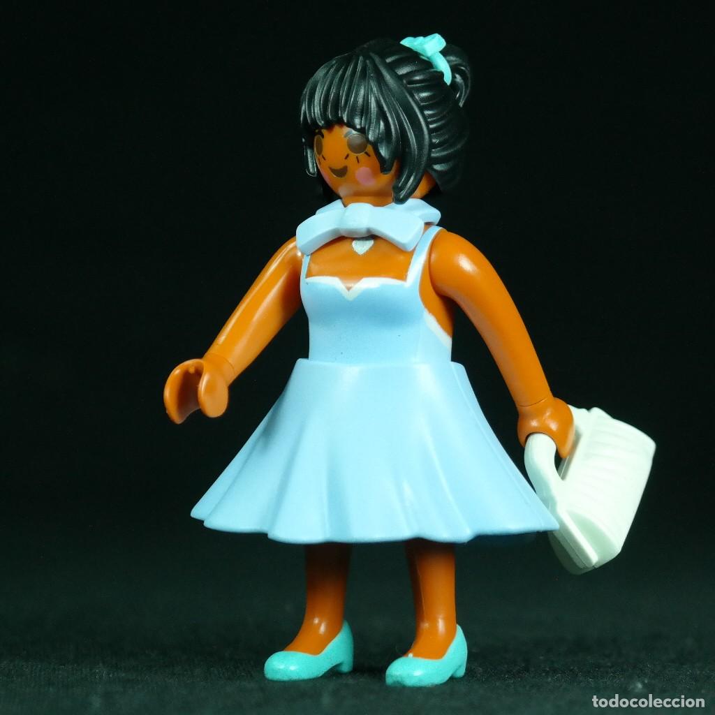 Playmobil: Playmobil mujer con falda celeste ☼ - Foto 1