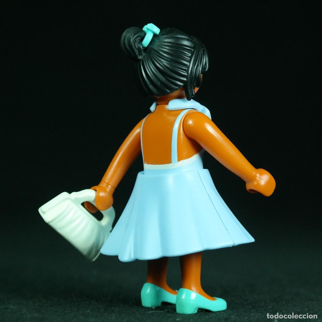 Playmobil: Playmobil mujer con falda celeste ☼ - Foto 2