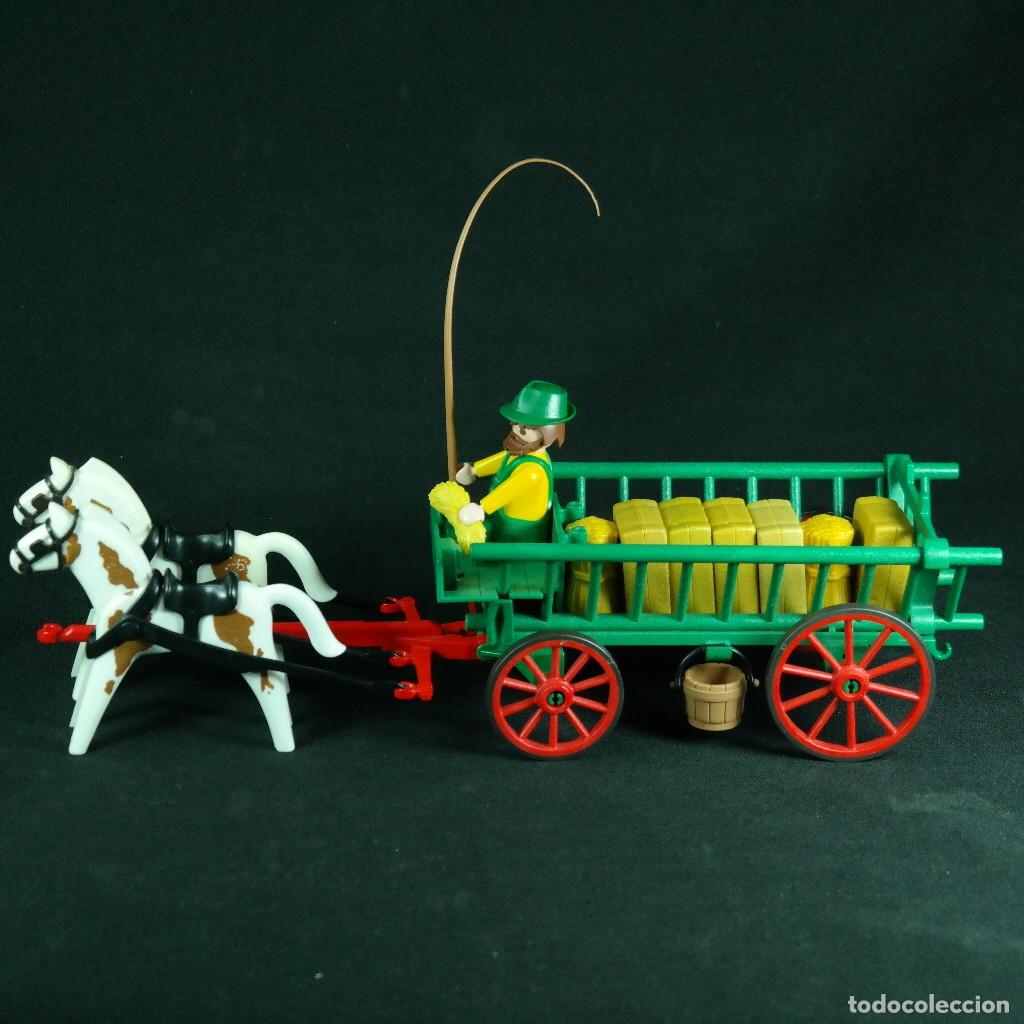 Playmobil: Playmobil carro verde con granjero y fardos ☼