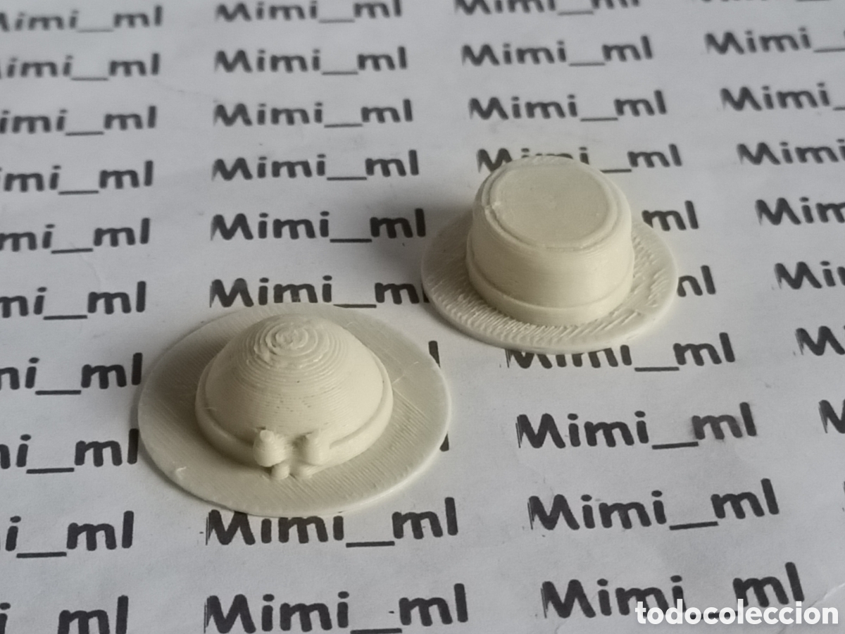 Playmobil: 2 gorros para ni&ntilde;o y ni&ntilde;a en impresi&oacute;n 3d compatibles con Playmobil sombreros