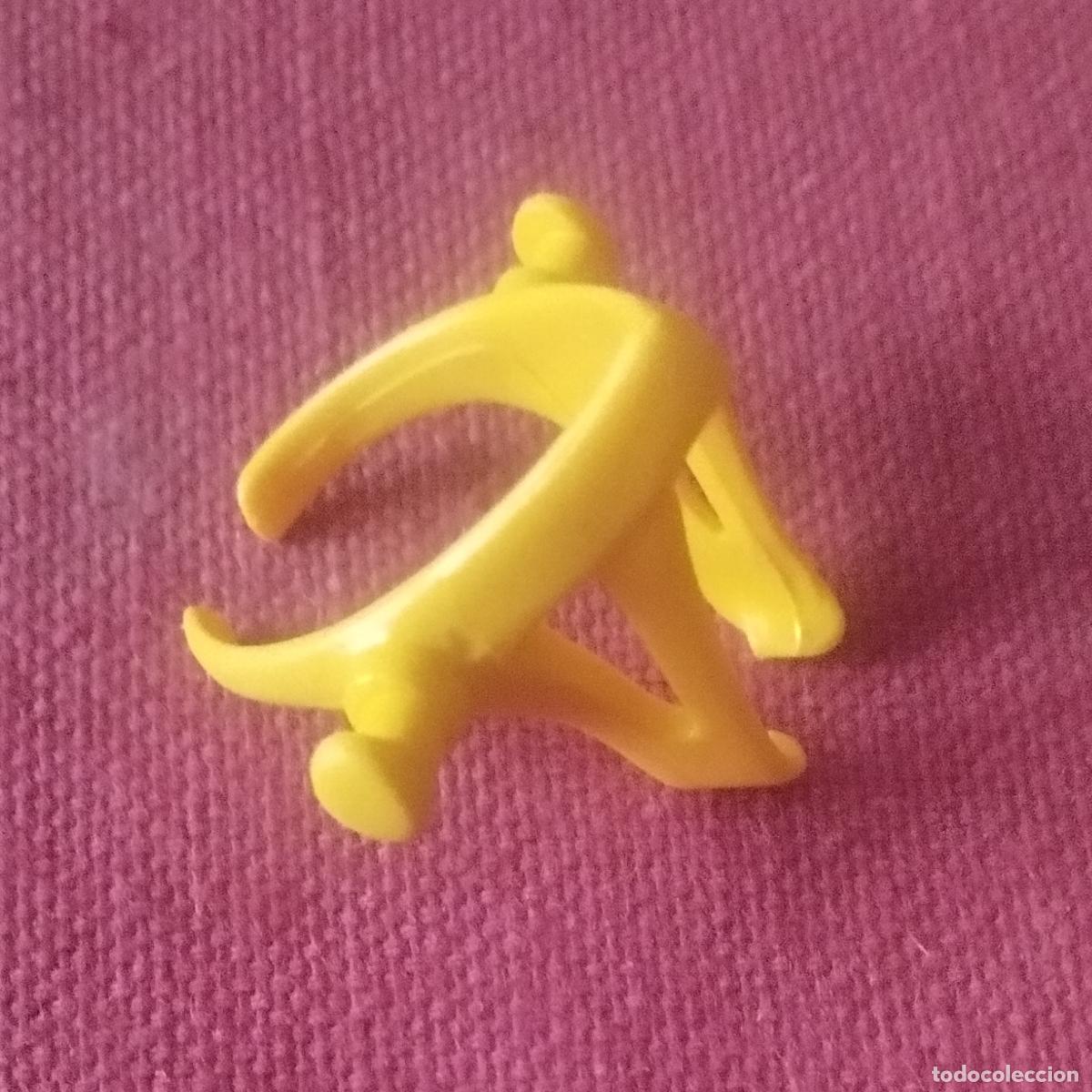 Playmobil: ARNES PARA CABALLO - AMARILLO - PLAYMOBIL - Foto 2