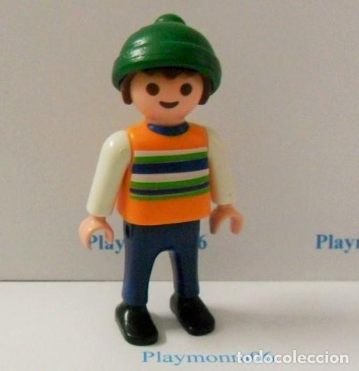 Playmobil: PLAYMOBIL P205 * FIGURA NI&Ntilde;O CON GORRA Y VESTUARIO INVIERNO