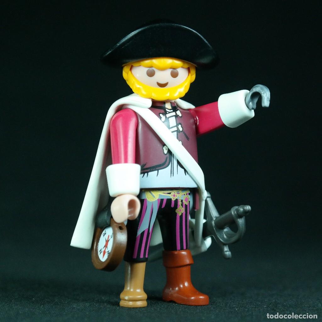 Playmobil: Playmobil pirata con capa blanca ☼