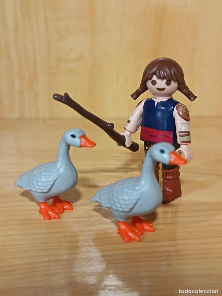 Playmobil: PLAYMOBIL ALDEANA , NI&Ntilde;A CON OCAS , BELEN - 22/7/26