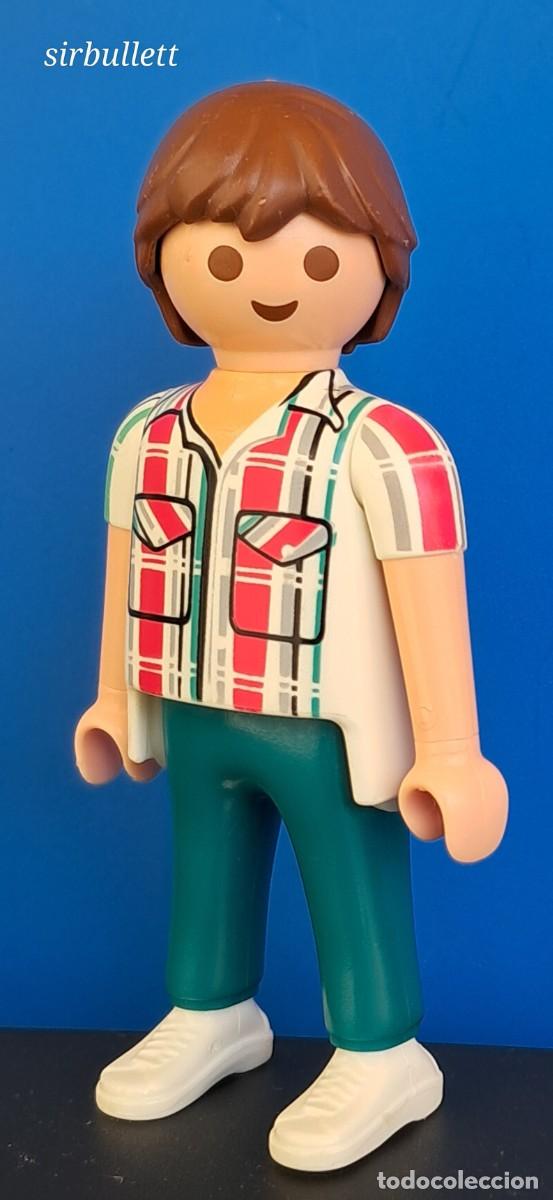 Playmobil: Figura Hombre Camisa Cuadros y Pantal&oacute;n. Playmobil.