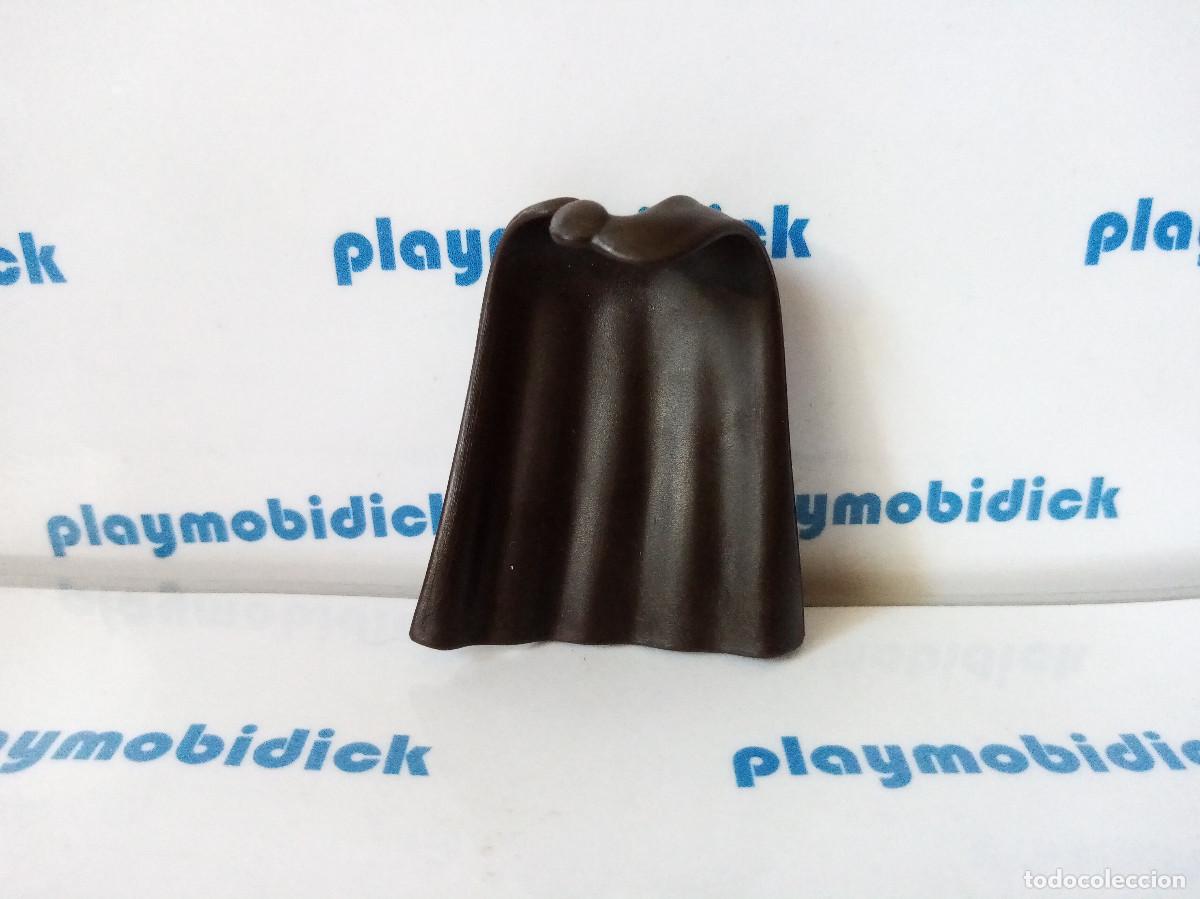 Playmobil: Playmobil capa romana color marron oscuro con broche