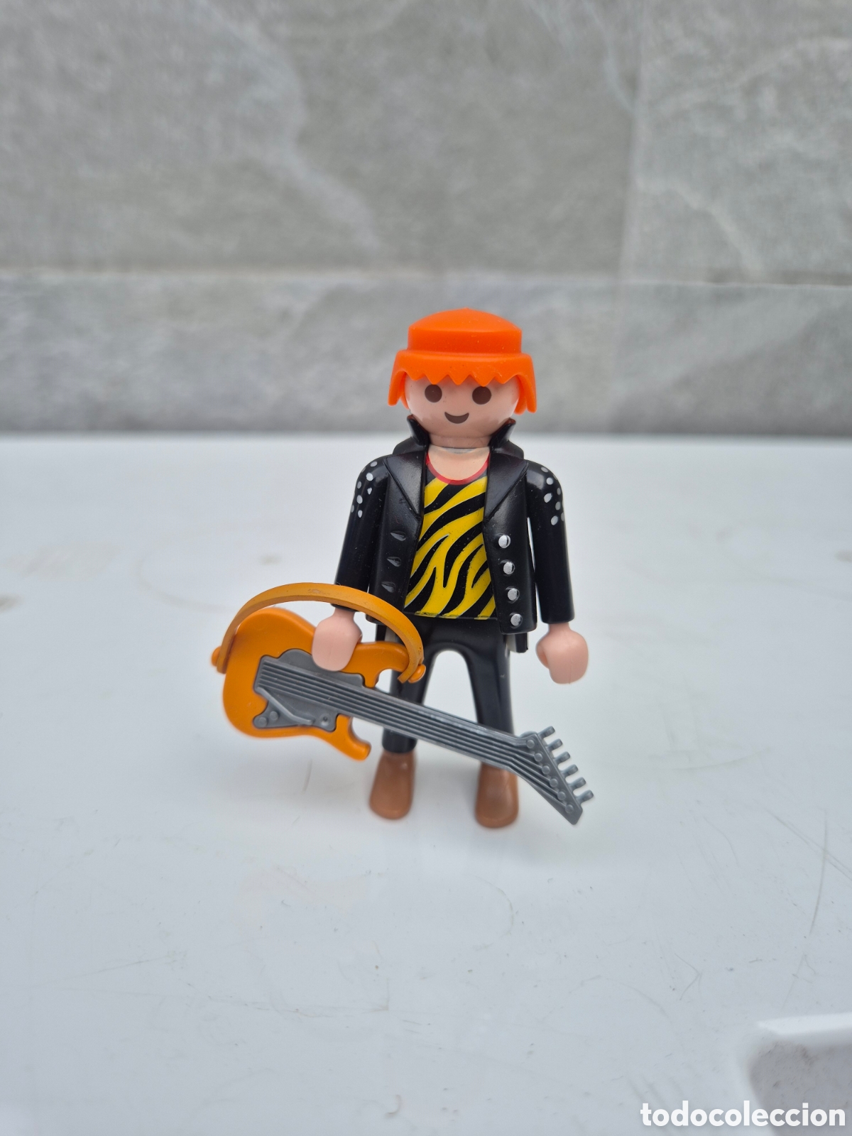 Playmobil: Playmobil figura con guitarra