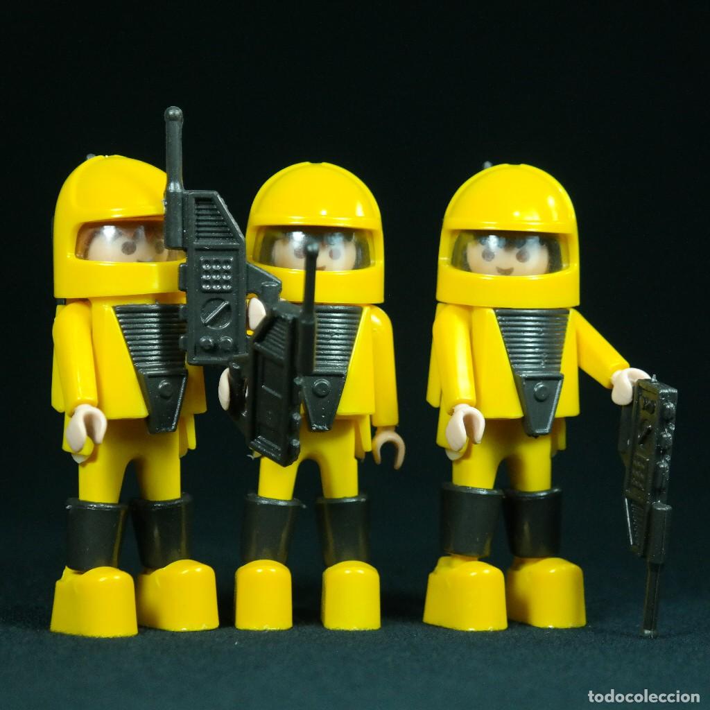 Playmobil: Playmobil tres astronautas amarillos ☼