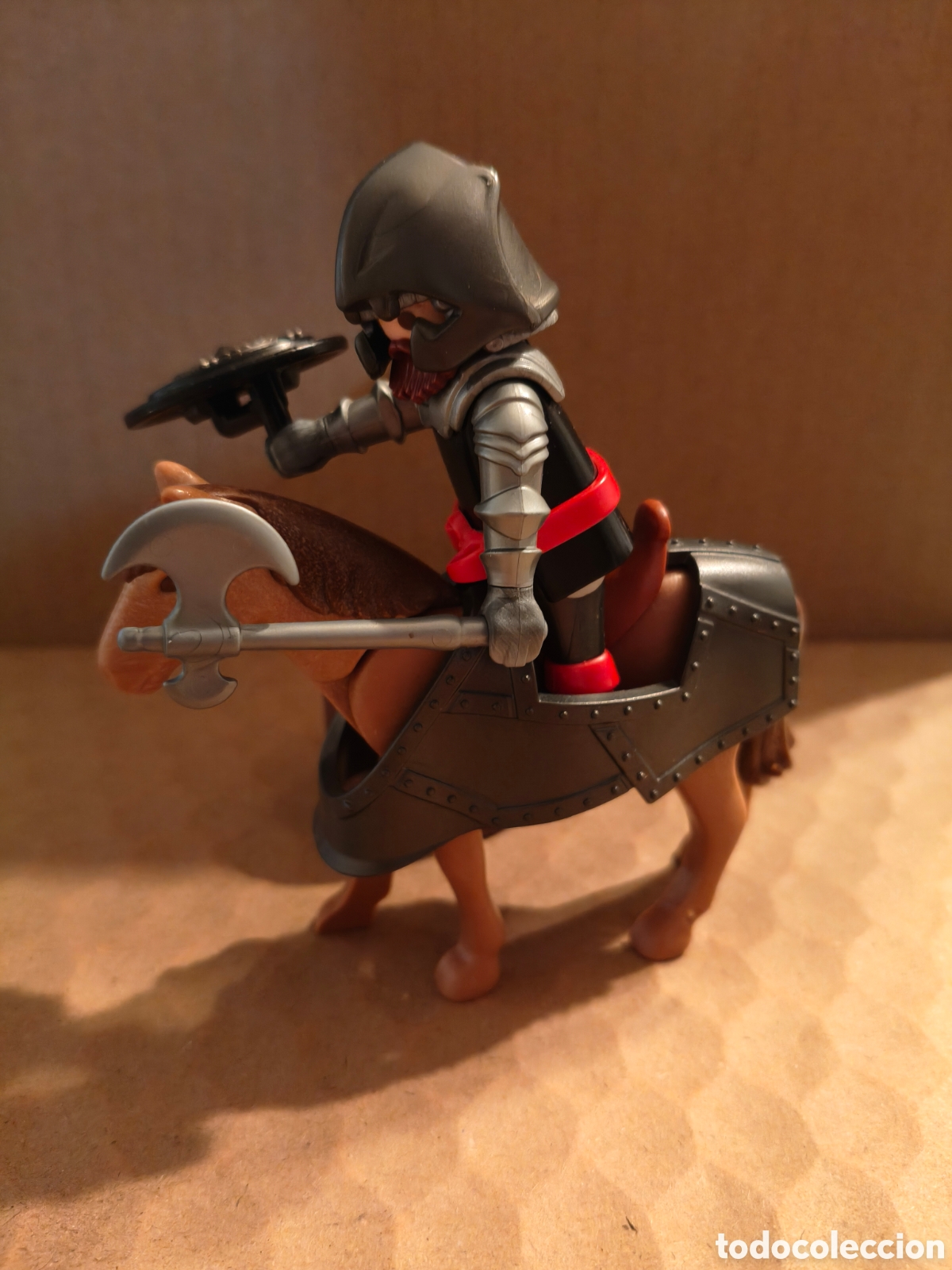 Playmobil: Figura Playmobil caballero en su caballo