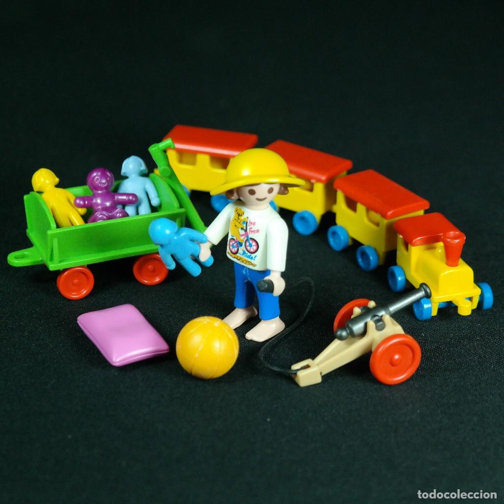 Playmobil: Playmobil ni&ntilde;a con juguetes ☼